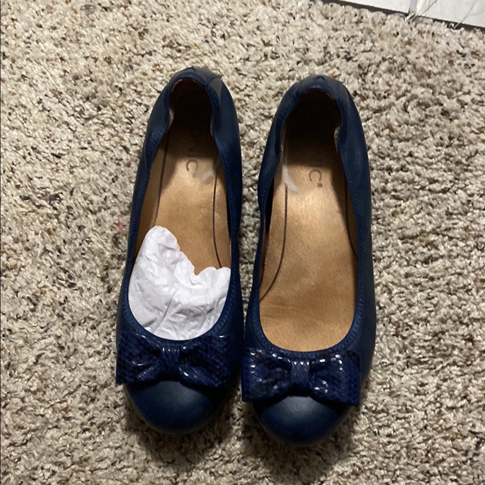 Vionic Navy Blue Flats with Bow